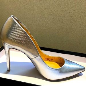Silver Textured Pumps